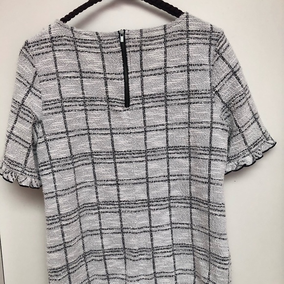 Banana Republic Short Sleeve Top sz S - Picture 5 of 5